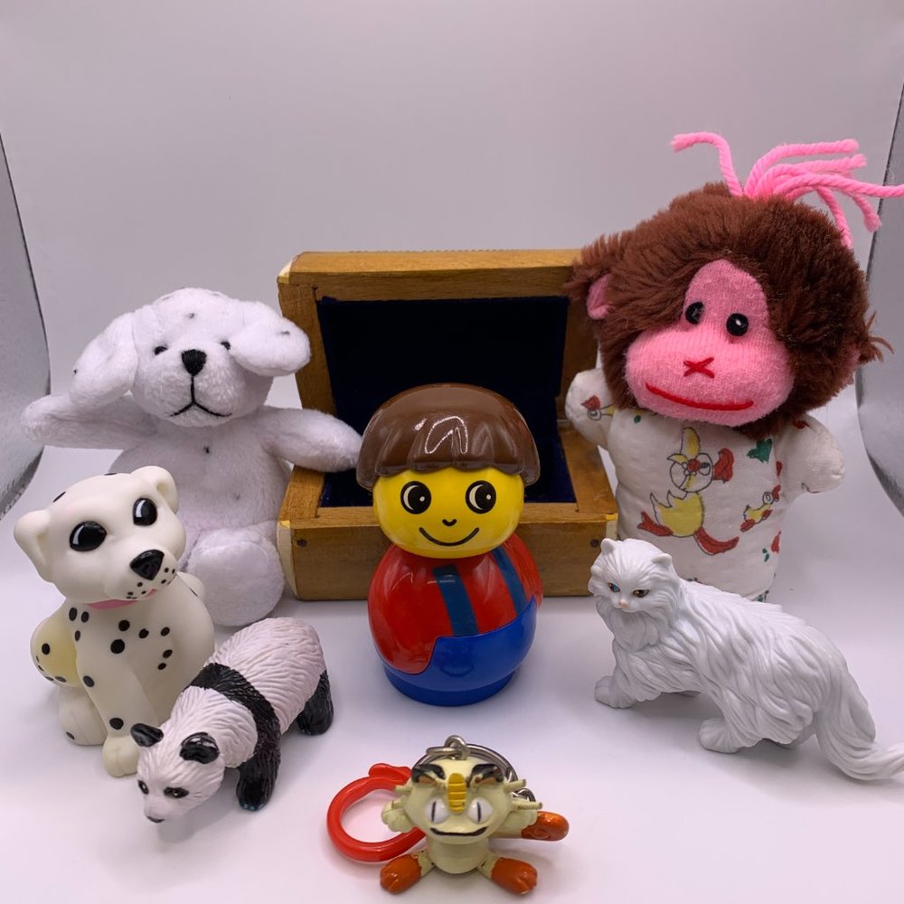 Lot of 8 Small Vintage Toys - Plush Lego Pokemon Meowth Dalmation Monkey Panda - Picture 2 of 13